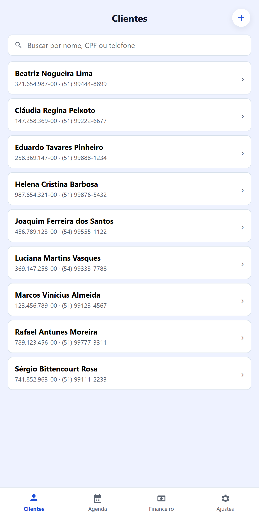 Lista de clientes no aplicativo Escritório Fácil ADV para Android